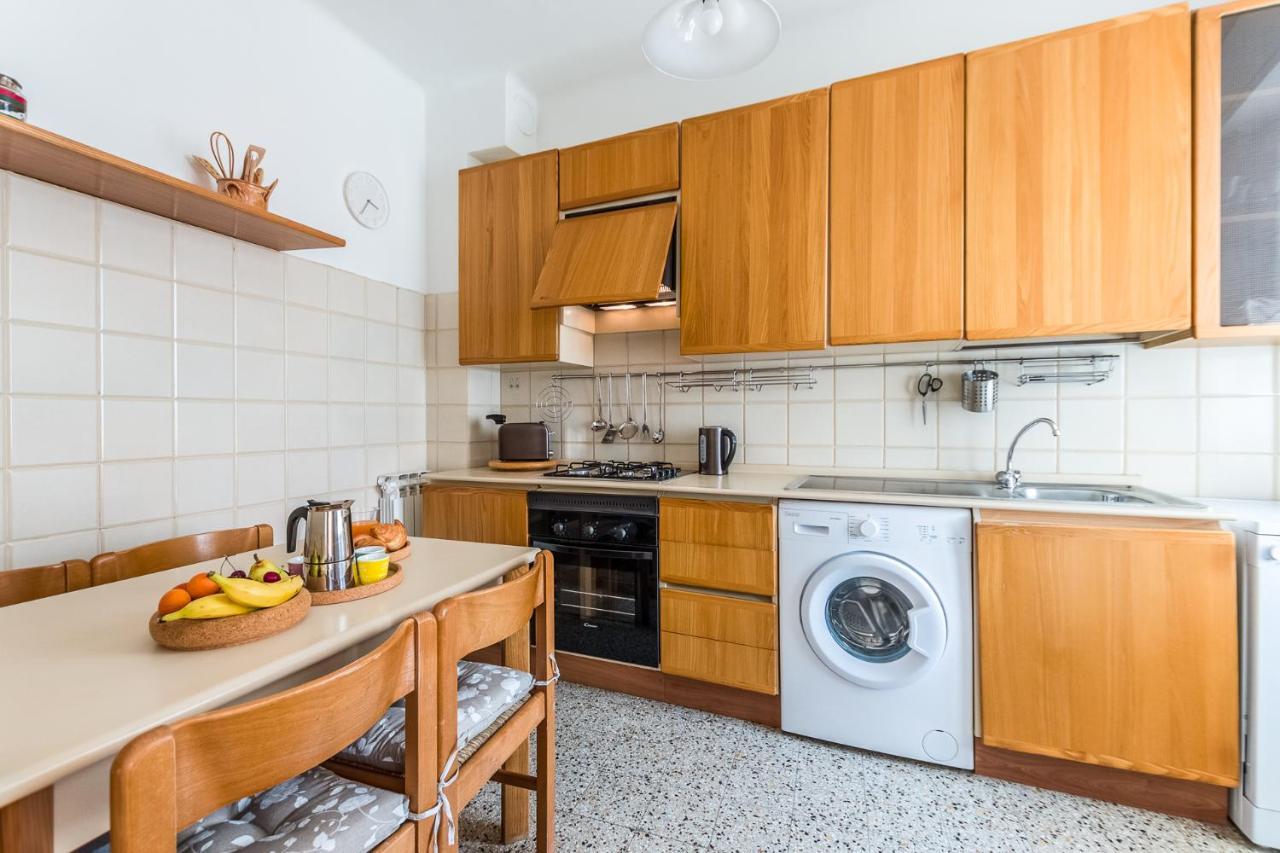 Sunshine House Lerici Apartment Екстериор снимка